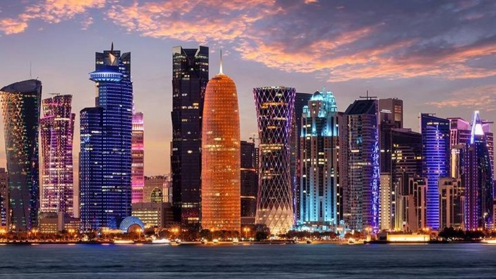 Dólar Qatar: cómo conviene manejarte si vas al Mundial