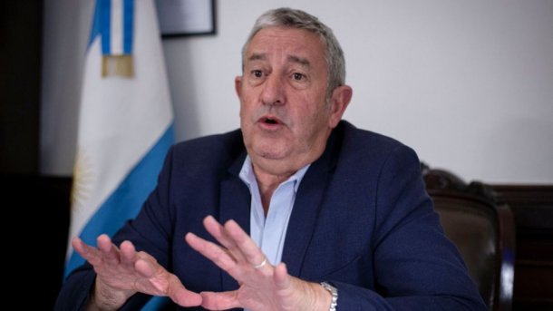 Julio Cobos: "Habrá votos de legisladores en contra del aumento de retenciones a economías regionales"