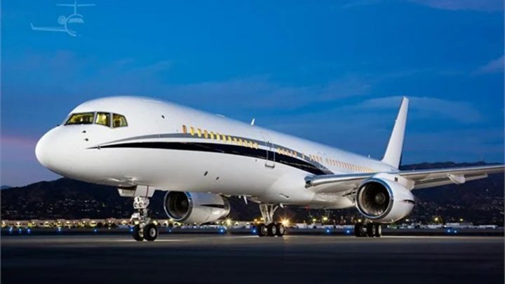 ¿Puede Javier Milei vender la flota de aviones presidenciales?