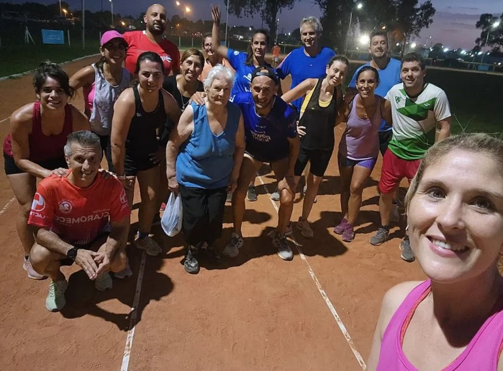 Giuliana Maroscia, nieta de María, abuela de 84 años que participó de una maratón: “Ahora es famosa, dice que es como Mirtha Legrand”