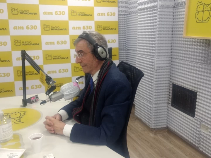 Nelson Castro: "Espero que el gobierno no haga un uso político de la vacuna"