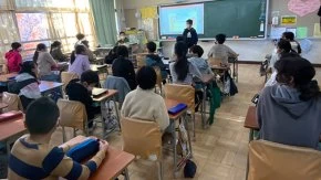 Horacio Olivera: "¿Cómo es la educación en Japón? La asistencia es del 100%, no hay deserción, la educación pública es eficiente y los niños en la primaria se encargan de limpiar la escuela"