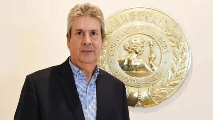 José Martins: "El principal problema del país es político, el gobierno que viene cambia lo que hizo el anterior"