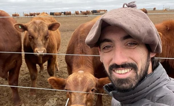 Facundo Manzoni: "Le gané al PJ en Viamonte (Córdoba) con un sulki, 49 afiches y muchas ganas"