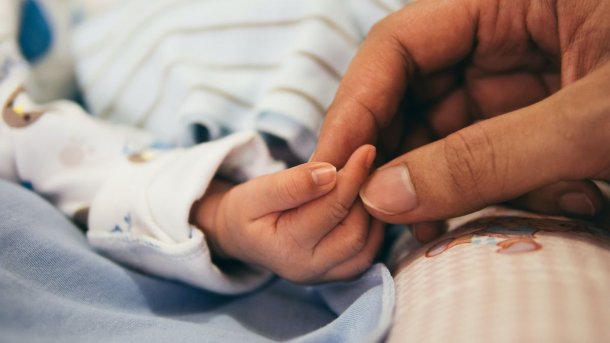 Horror por los bebés intoxicados: "No puede ser que un médico en sus cabales haga esto"