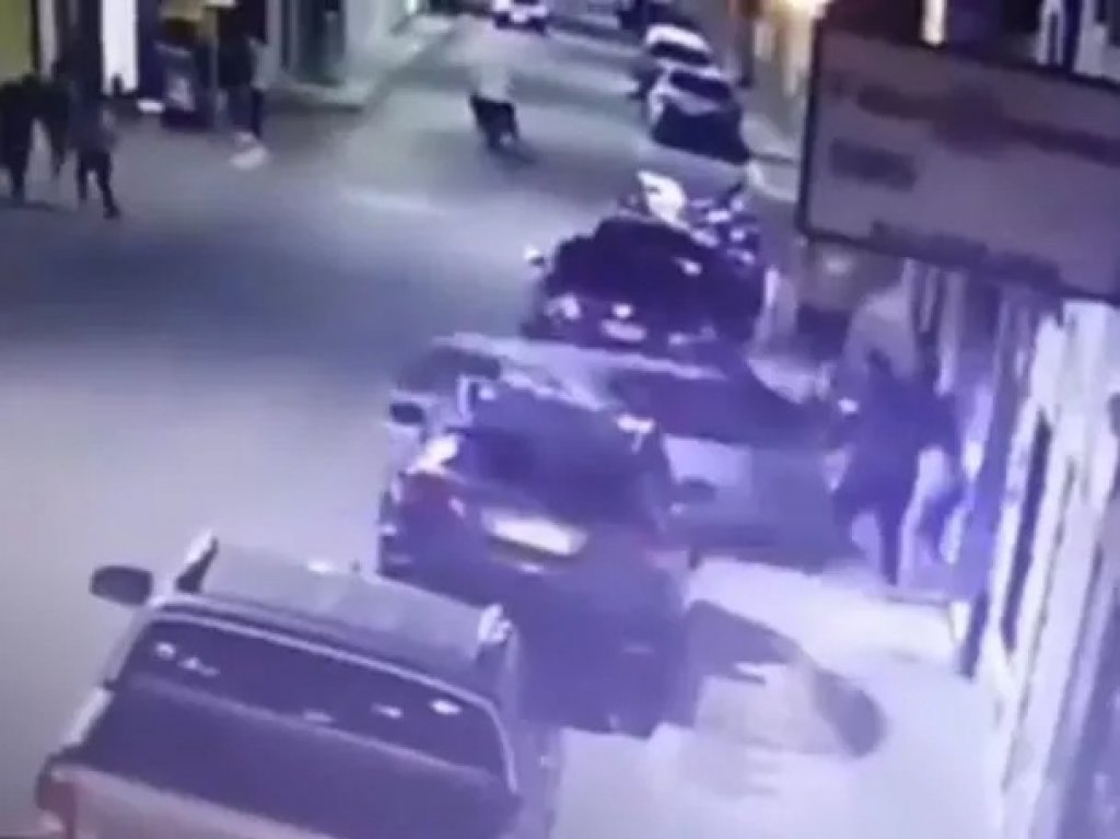 Brahian, hermano del joven que chocó su auto contra el boliche de San Pedro: "Le pegaron entre seis e hizo esto por bronca"