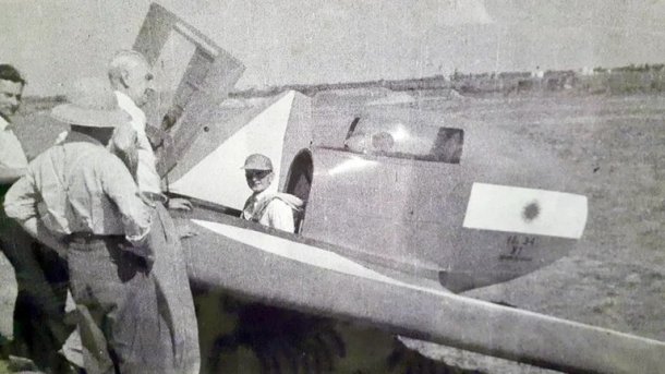 Manuel Fentanes: "A mis 94 años sigo volando en planeador y avión"