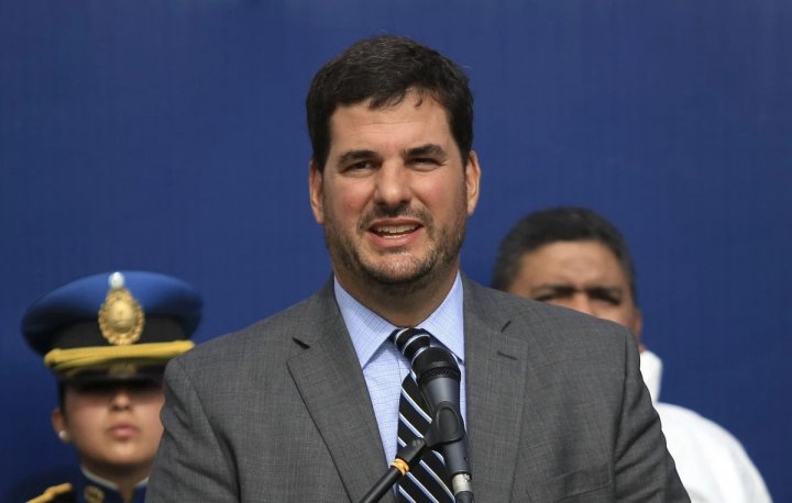 Eugenio Burzaco confirmó que la Ciudad comprará 60 taser: &quot;Tendrán cámaras para registrar los hechos&quot;