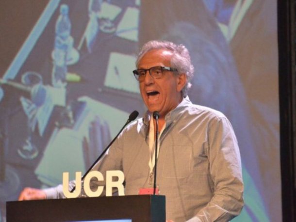 Facundo Suárez Lastra: "Lo de Massa es un abrazo de oso que debe ser rechazado por el radicalismo"