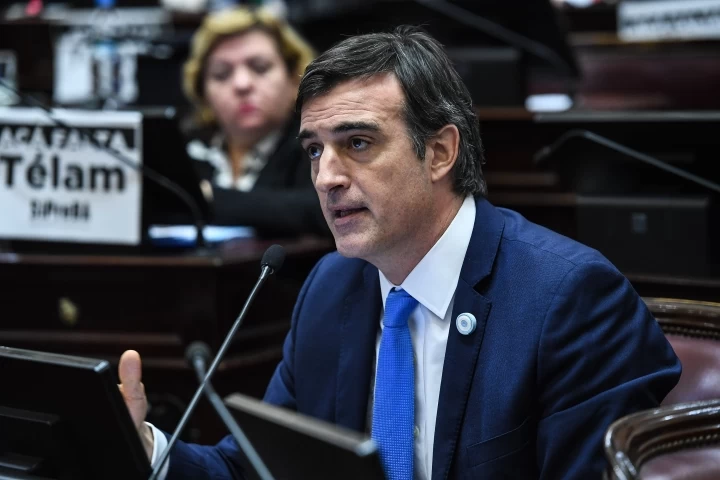 Esteban Bullrich: "En el Senado se están tratando los temas urgentes para Cristina"