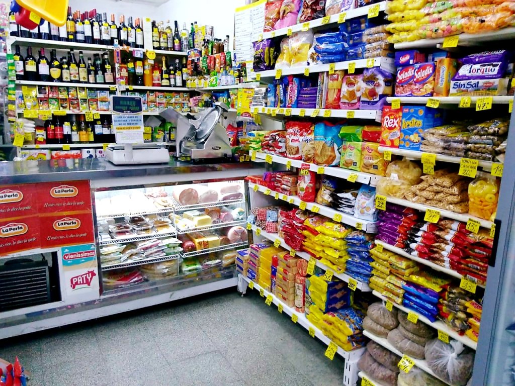 Claudio Carapsu, almacenero de Hurlingham: "La odisea de un almacenero para tener los precios justos barriales"
