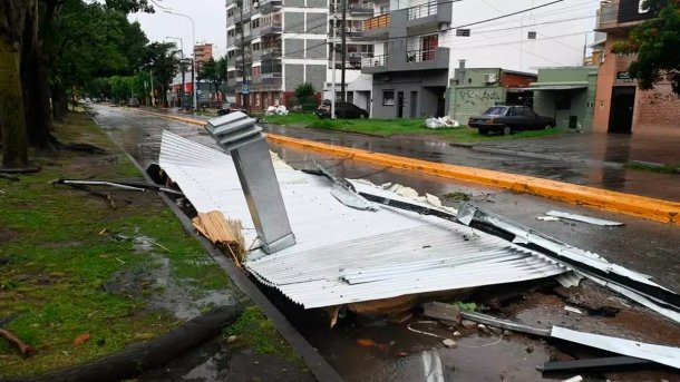 Eduardo Banús, licenciado en Meteorología: "Si la tormenta hubiese sido un tornado, no hubiese recorrido la distancia que recorrió"