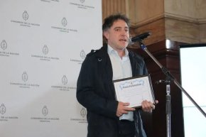 Radio Rivadavia recibió el Premio Parlamentario 2023