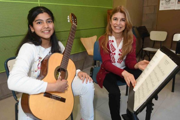 Marina Carrillo: “Es importante acercar el instrumento musical a los niños desde lo lúdico”