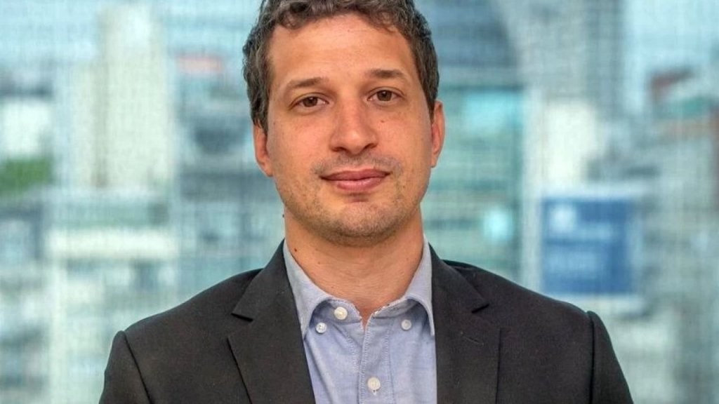 Yamil Santoro: "En Argentina se gasta mucha plata en cosas innecesarias"