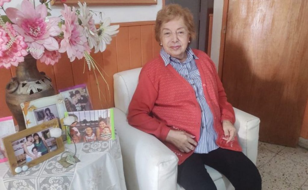 La historia de Dora que a los 74 empezó la secundaria: “Todos la quieren conocer y abrazar”