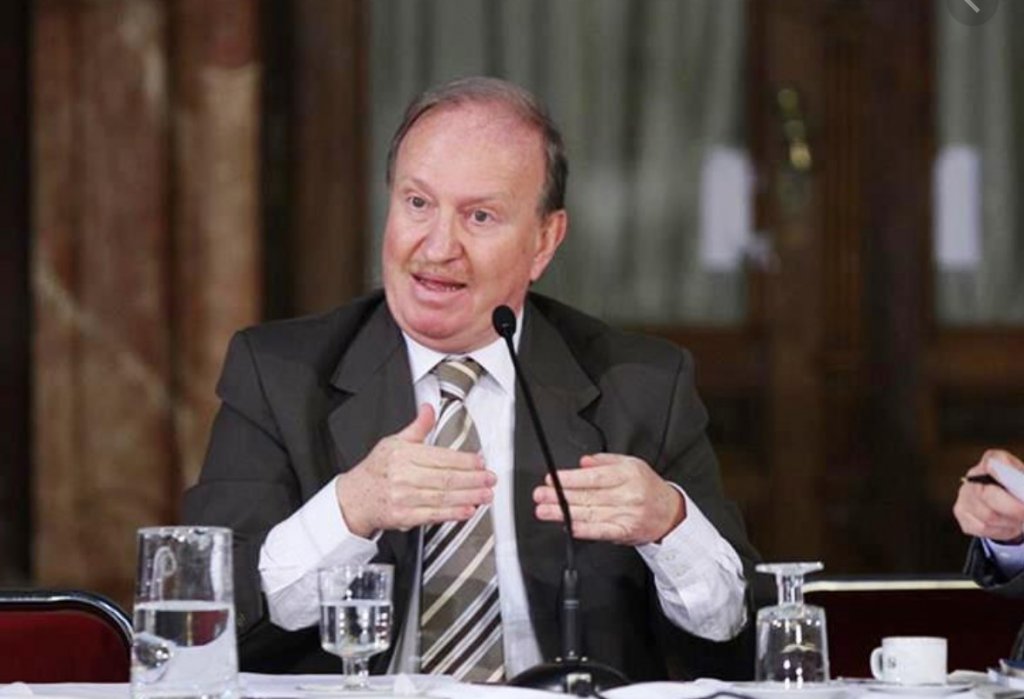 Daniel Sabsay: "Una vez más la señora Kirchner, para salvarse ella, pone al país en una situación muy complicada"