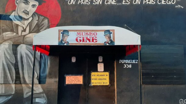 Una vida de película: recolectó films y proyectores desde los 11 años y creó un museo del cine