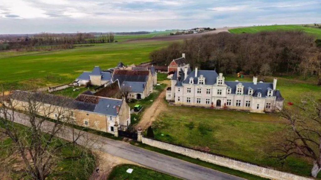 Oscar Rinaldi: "Es argentino gasto 460 mil euros para comprar un castillo en ruinas y ahora vive ahí"