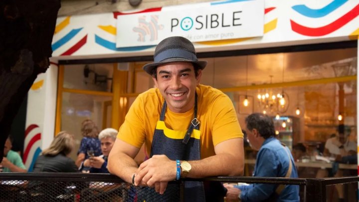 Conmovedor: a su hijo le detectaron autismo y abrió un café con empleados con capacidades distintas