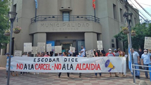 Vecinos de Escobar reclaman el avance de la construcción de una cárcel en el barrio