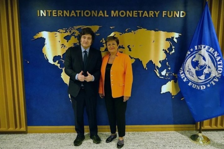 Mauricio Zabalza: &quot;El FMI controlará el destino de los dólares a la Argentina. Para sancionar a Cristina esperando su debilidad política&quot;