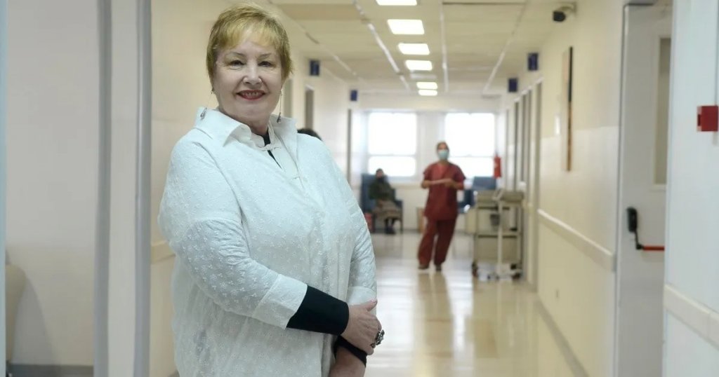 De modelo de alta costura y actriz, a referente de la enfermería en Argentina