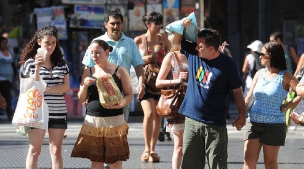 Un estudio demostró que el calor sostenido en el tiempo afecta al organismo y disminuye el rendimiento laboral