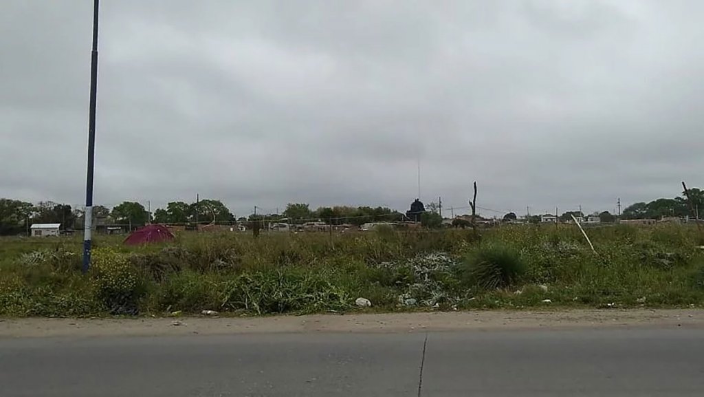 Mar del Plata: familias usurparon un terreno y un juez ordenó darles comida, agua y productos de limpieza