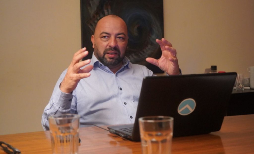 Lalo Creus: “El intendente prefiere tener la plata en plazo fijo y no darla en educación”
