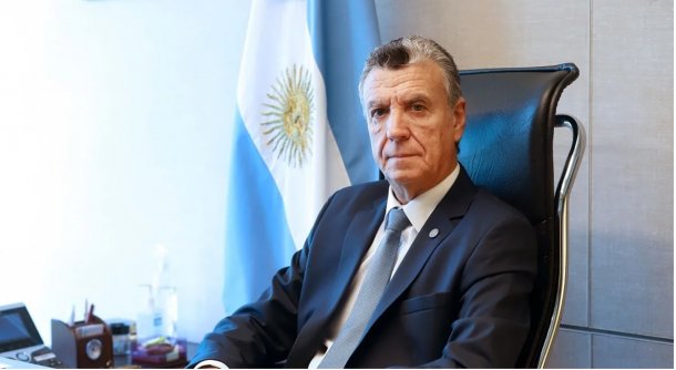 Mario Grinman, presidente de la Cámara de Comercio: "No hay que hacer la demagogia de tirar platita desde el helicóptero"