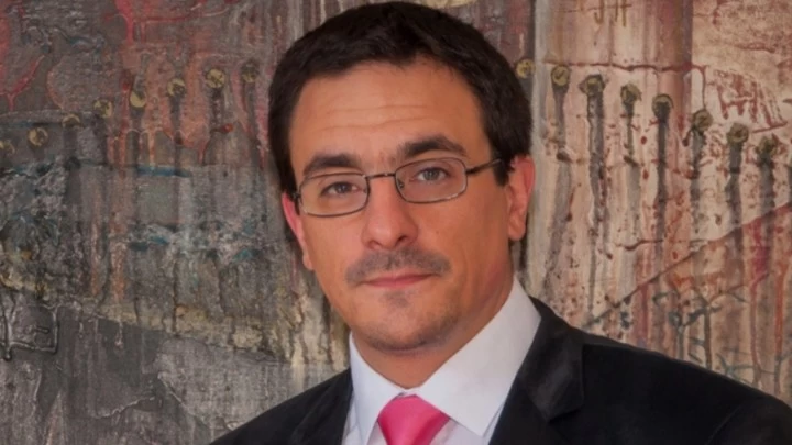 Jorge Giacobbe: "El prestigio de Alberto se disolvió tan rápido como el de Fernando de la Rúa"