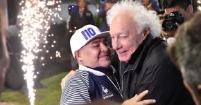 Guillermo Coppola: "Diego revirtió sus acusaciones hacia mí cuando me pidió que lleve la manija del cajón de su padre"