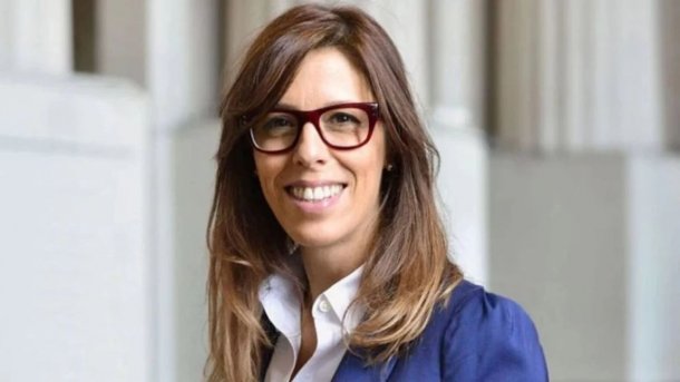 Laura Alonso:  "Los que salimos de amarillo a la calle nunca nos desteñimos"