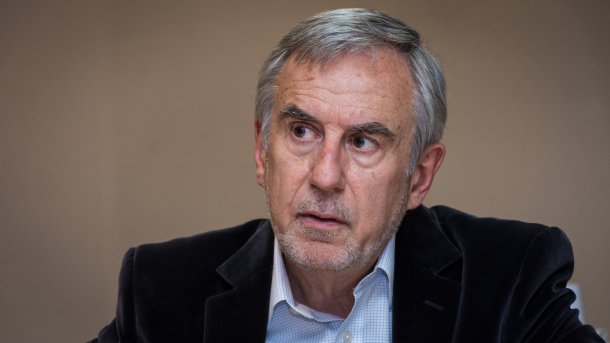 Juan Luis Bour: "Para frenar el aumento del dólar se necesita apoyo político y eso no sucede"