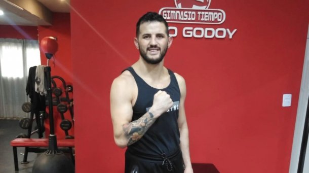 Es boxeador y noqueó a un ladrón que quiso robarle su celular en Neuquén
