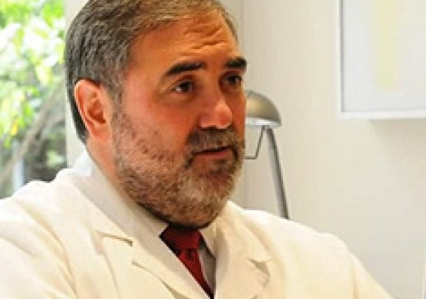 Ernesto Gil Deza: "El perfil poblacional de cáncer muestra que hay un aumento en las personas menores de 50 años"