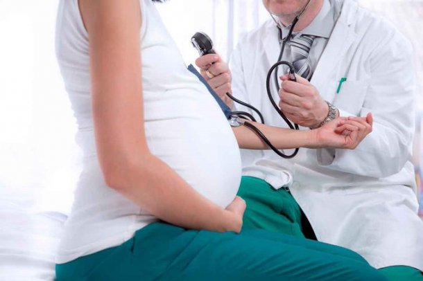 Cómo controlar la hipertensión antes y después del embarazo