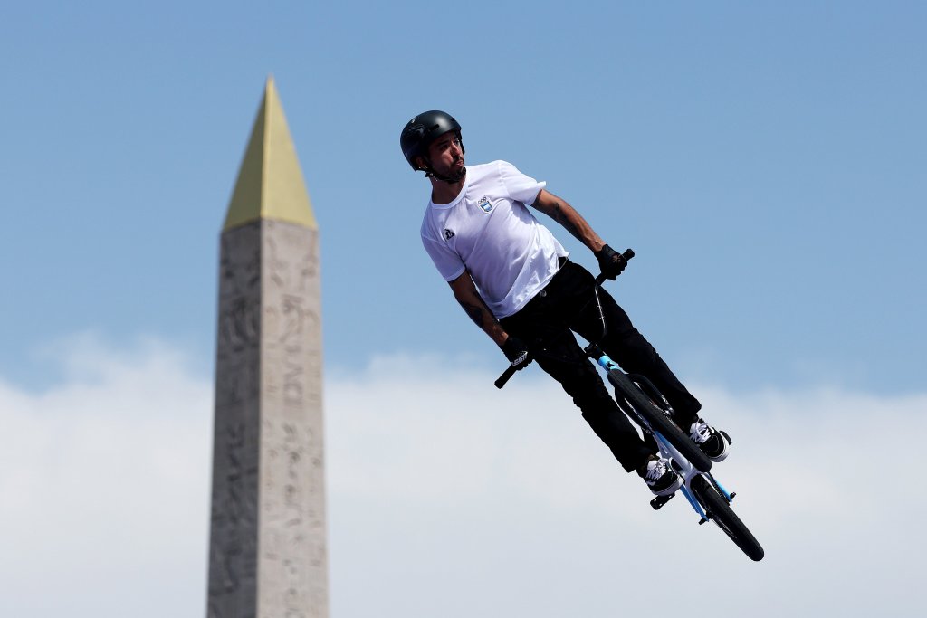 Paco, papá de Maligno Torres: "A los 5 años ya se movía tranquilo en una bicicleta grande"