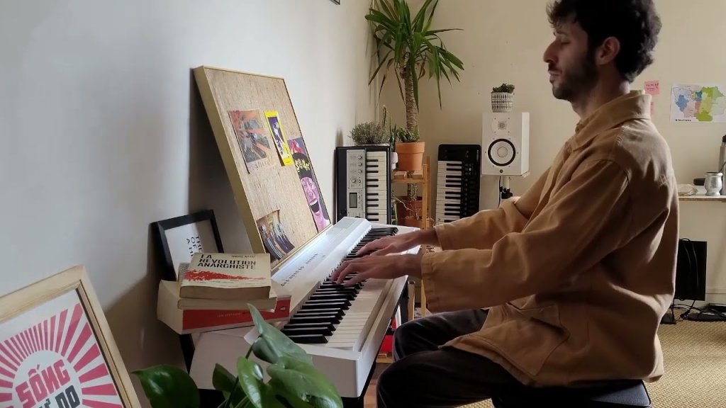 El pianista argentino que maravilla a Europa. &quot;Haré mi primera gira en 17 geriátricos pobres&quot;