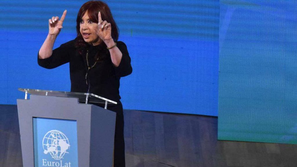 “El show decadente de Cristina”