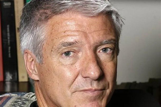 Carlos Ares: “El periodismo debe colocarse del lado de los más débiles con honestidad”