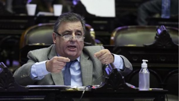 Mario Negri: "En 1000 días, nos endeudaron en 100 millones de dólares por día"