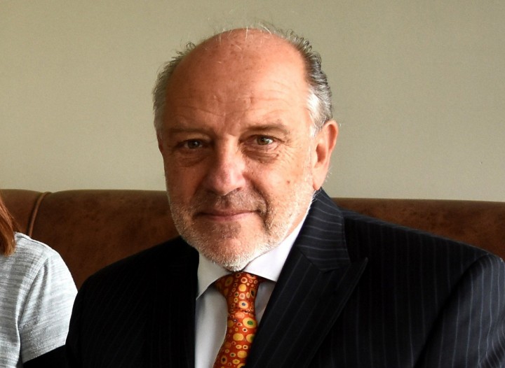 Alejandro Ferro: "Me suena extraño que haya una fusión de dos virus tan distintos"
