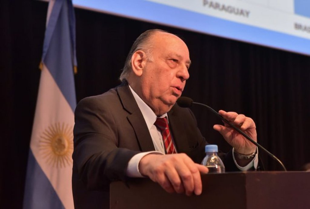 Roberto Cachanosky: "Más allá de que Milei consiga los votos da la sensación que no genera ningún tipo de confianza en los agentes económicos"