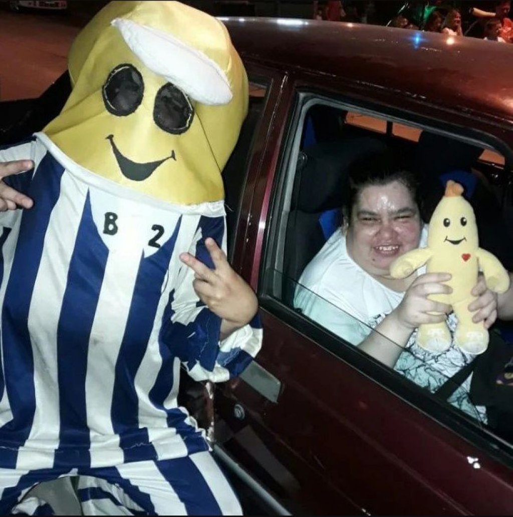 La historia de "La Banana Cuartetera", que se pasea repartiendo música y alegría