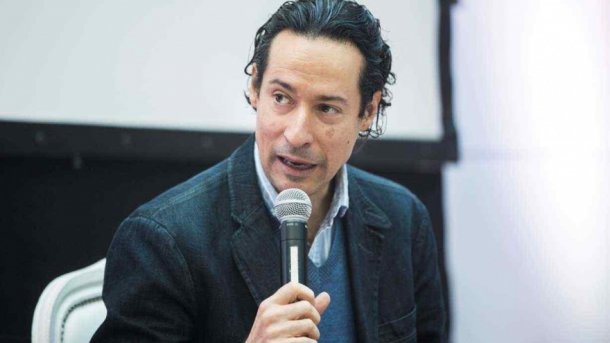 Iván Petrella: "Cuando se elije un nuevo Papa se dirime el rol de la Iglesia en el mundo"