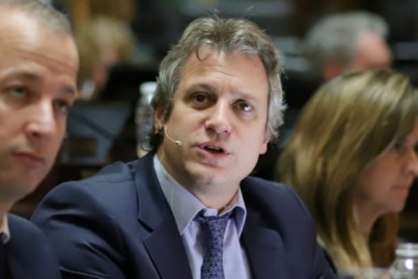 Felipe Miguel: "Nuestra convicción es que los planes sociales son transitorios"