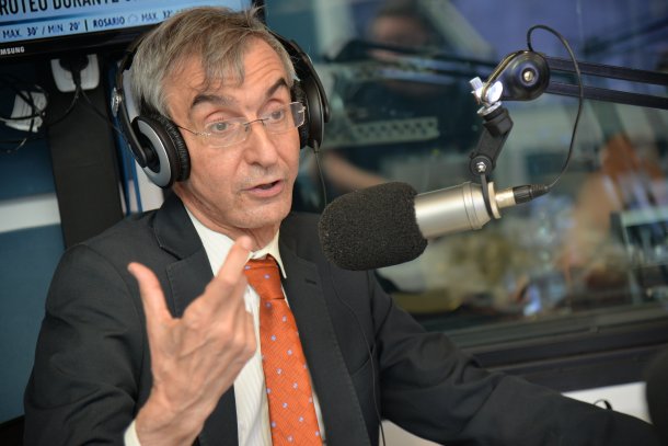 El editorial de Nelson Castro: "Argentina el reino del absurdo"
