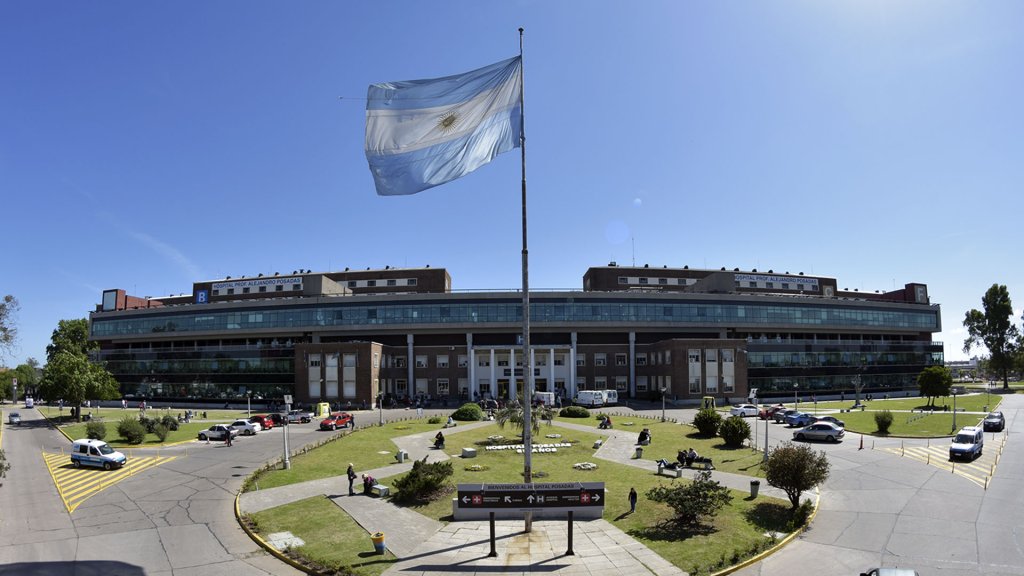 Múltiples denuncias y mal funcionamiento del Hospital Posadas: "El control de presentismo es cero"